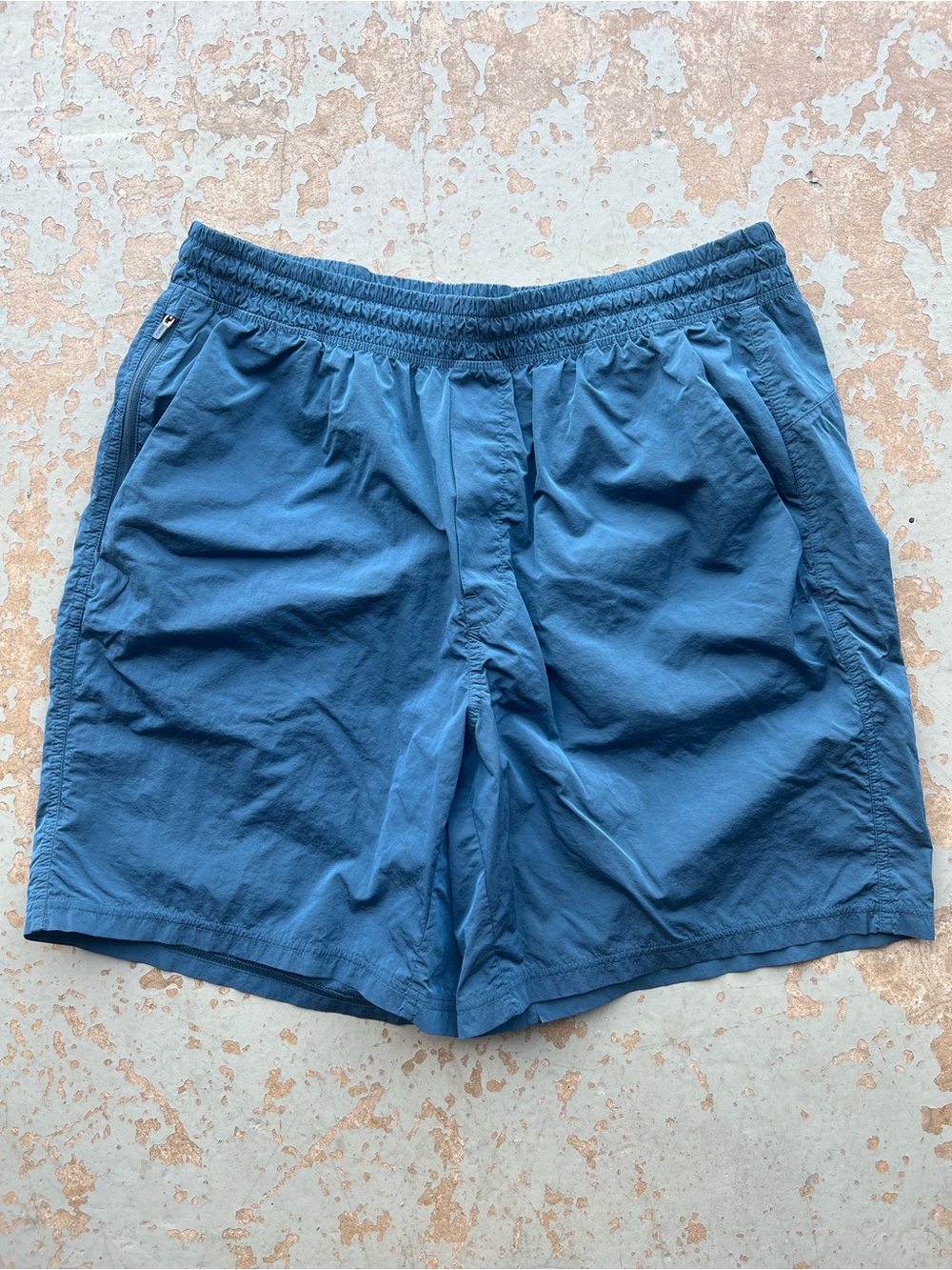 Men’s L VRST All-In Unlined Active Shorts